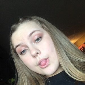 Meet your Posher, Julianna